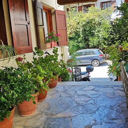 فندق Akrogiali